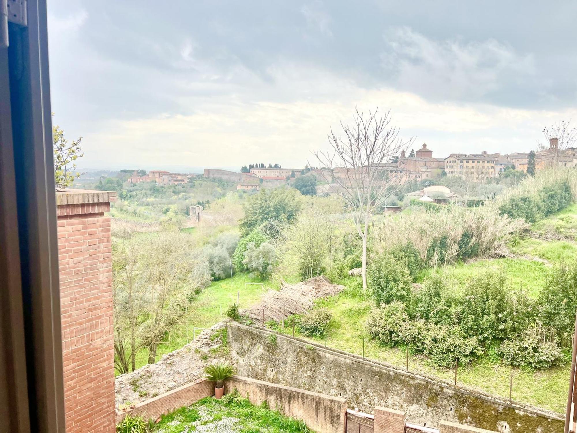 Provenzano Top Floor Siena Exterior photo